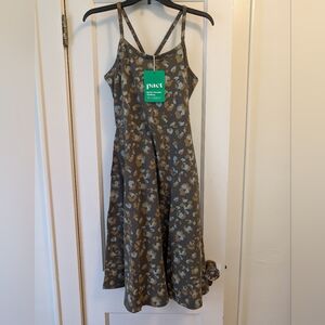 PACT New, never worn Fit & Flare Midi Dress, Size Large, Green Floral, pockets!